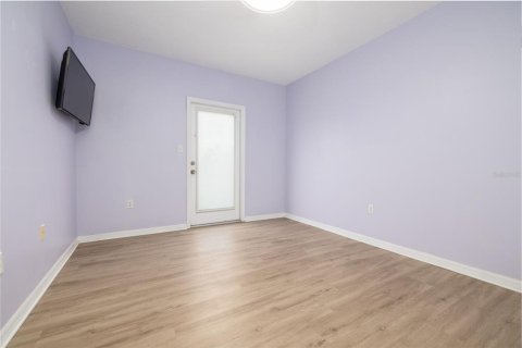 Купить кондоминиум в Нью-Смирна-Бич, Флорида 12 комнат, 164.25м2, № 2097431 - фото 27