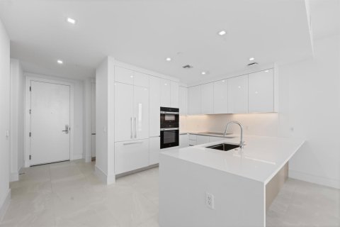 Condominio en alquiler en Lake Park, Florida, 2 dormitorios, 142.42 m2 № 2078192 - foto 3