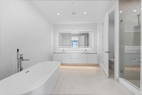 Condominio en alquiler en Lake Park, Florida, 2 dormitorios, 142.42 m2 № 2078192 - foto 11