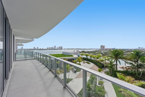 Condominio en alquiler en Lake Park, Florida, 2 dormitorios, 142.42 m2 № 2078192 - foto 2