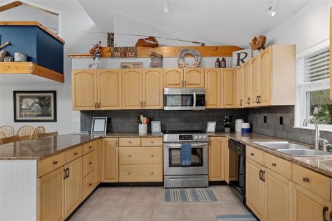 Купить виллу или дом в Хомосасса, Флорида 7 комнат, 182.09м2, № 2091594 - фото 11