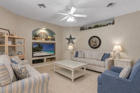 Casa en venta en North Port, Florida, 3 dormitorios, 155.7 m2 № 2216667 - foto 23