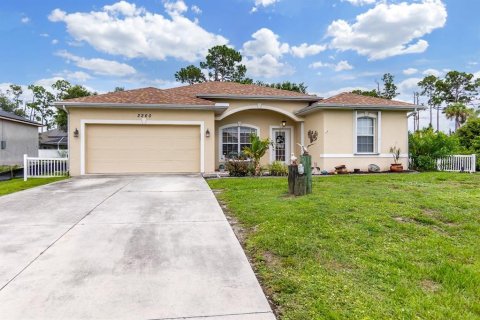 Casa en venta en North Port, Florida, 3 dormitorios, 155.7 m2 № 2216667 - foto 2