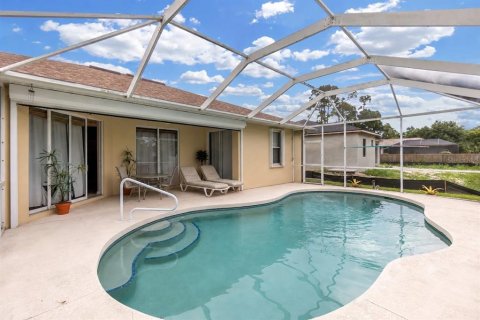 Casa en venta en North Port, Florida, 3 dormitorios, 155.7 m2 № 2216667 - foto 5