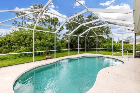 Casa en venta en North Port, Florida, 3 dormitorios, 155.7 m2 № 2216667 - foto 7