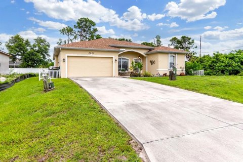 Casa en venta en North Port, Florida, 3 dormitorios, 155.7 m2 № 2216667 - foto 3