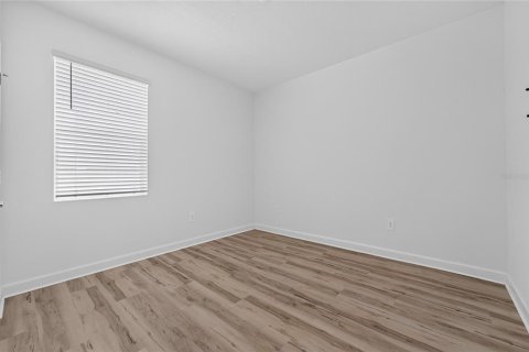 House in Apopka, Florida 4 bedrooms, 239.22 sq.m. № 2167455 - photo 30