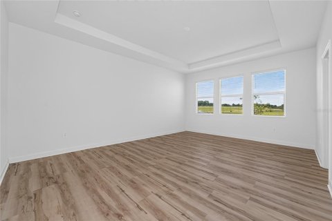 House in Apopka, Florida 4 bedrooms, 239.22 sq.m. № 2167455 - photo 25