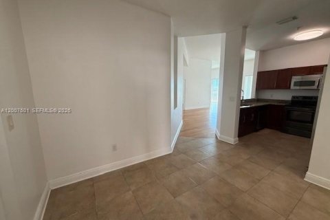 Condominio en alquiler en Miami, Florida, 3 dormitorios, 158.4 m2 № 2071506 - foto 12