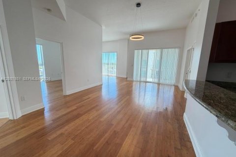 Condominio en Miami, Florida, 3 dormitorios  № 2071506