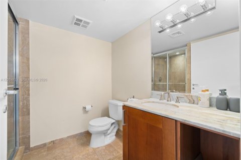 Condo in Surfside, Florida, 2 bedrooms  № 2069626 - photo 17