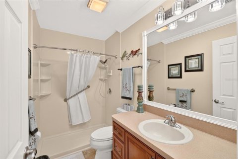 House in The Villages, Florida 2 bedrooms, 122.54 sq.m. № 2308913 - photo 27
