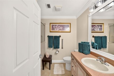 House in The Villages, Florida 2 bedrooms, 122.54 sq.m. № 2308913 - photo 21