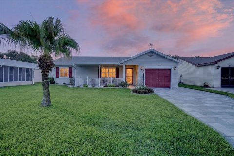 House in The Villages, Florida 2 bedrooms, 122.54 sq.m. № 2308913 - photo 2