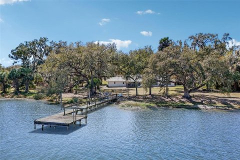 House in Grand Island, Florida 3 bedrooms, 220.64 sq.m. № 2109391