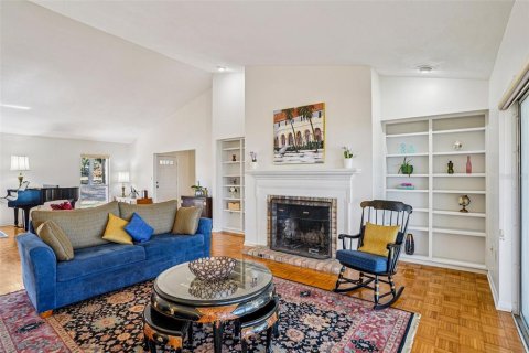 Casa en venta en Grand Island, Florida, 3 dormitorios, 220.64 m2 № 2109391 - foto 10