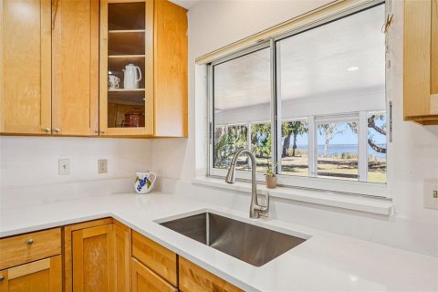 Casa en venta en Grand Island, Florida, 3 dormitorios, 220.64 m2 № 2109391 - foto 23