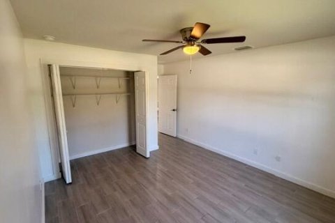 Casa en venta en Port St. Lucie, Florida, 3 dormitorios, 142.7 m2 № 2087542 - foto 28
