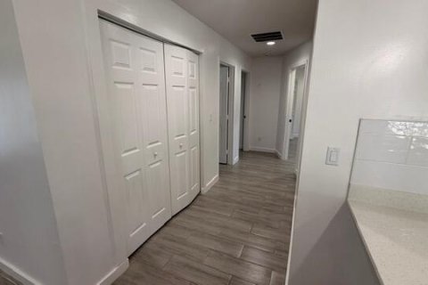 Casa en venta en Port St. Lucie, Florida, 3 dormitorios, 142.7 m2 № 2087542 - foto 21