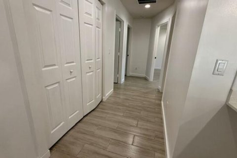 Casa en venta en Port St. Lucie, Florida, 3 dormitorios, 142.7 m2 № 2087542 - foto 20