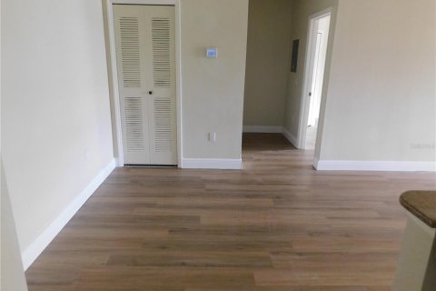 Condominio en venta en Winter Garden, Florida, 2 dormitorios, 117.43 m2 № 2205513 - foto 12