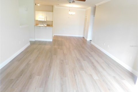 Condominio en venta en Winter Garden, Florida, 2 dormitorios, 117.43 m2 № 2205513 - foto 8