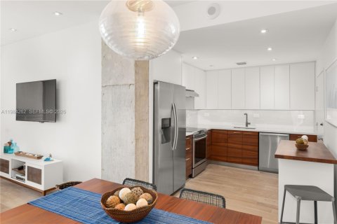 Condominio en venta en Miami Beach, Florida, 2 dormitorios, 97.36 m2 № 2248587 - foto 2