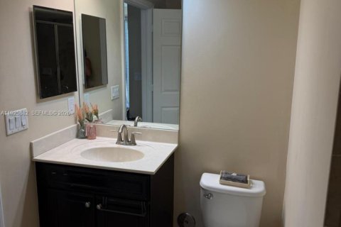 Купить таунхаус в Дорал, Флорида 4 спальни, 165.64м2, № 1988072 - фото 4