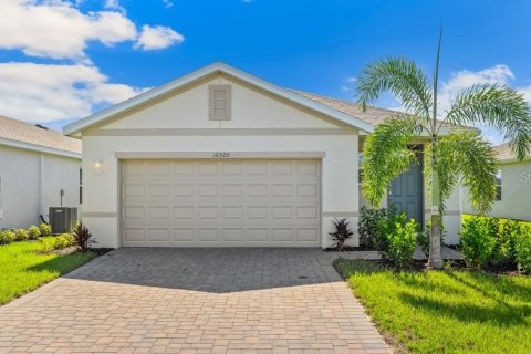 House in Port Charlotte, Florida 4 bedrooms, 154.68 sq.m. № 2302503