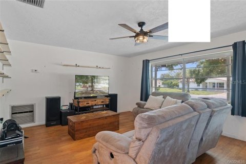House in Beverly Hills, Florida 2 bedrooms, 101.08 sq.m. № 1911698 - photo 4