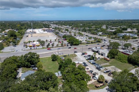Propiedad comercial en venta en Largo, Florida, 327.02 m2 № 1260151 - foto 10