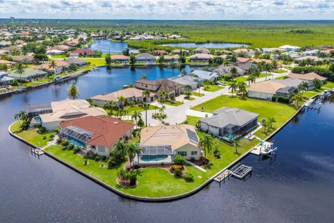 Casa en venta en Punta Gorda, Florida, 3 dormitorios, 204.01 m2 № 2380985 - foto 3