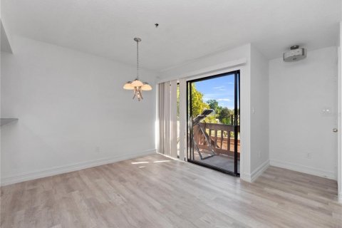 Condo in Orlando, Florida, 3 bedrooms  № 1588605 - photo 21