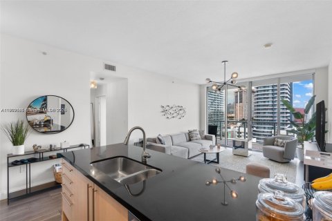 Снять в аренду кондоминиум в Майами, Флорида 2 спальни, 94.11м2, № 1953032 - фото 4