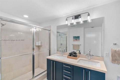 Снять в аренду кондоминиум в Майами, Флорида 2 спальни, 94.11м2, № 1953032 - фото 18