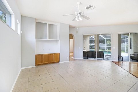 House in Brandon, Florida 4 bedrooms, 193.33 sq.m. № 2284111 - photo 17