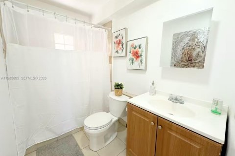 Casa en venta en Miami, Florida, 3 dormitorios, 77.11 m2 № 2047176 - foto 18
