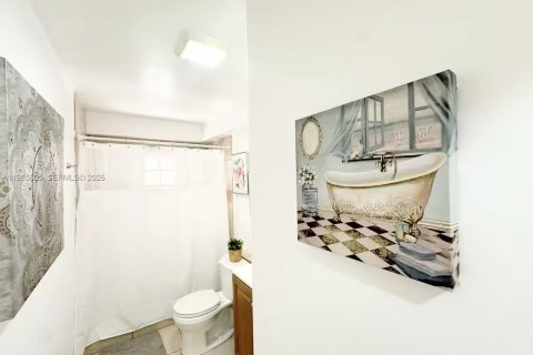 Casa en venta en Miami, Florida, 3 dormitorios, 77.11 m2 № 2047176 - foto 17