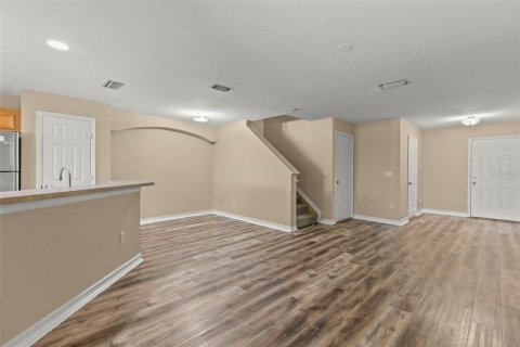 Townhouse in Brandon, Florida 3 bedrooms, 144.74 sq.m. № 1608431 - photo 9