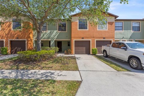 Townhouse in Brandon, Florida 3 bedrooms, 144.74 sq.m. № 1608431 - photo 1