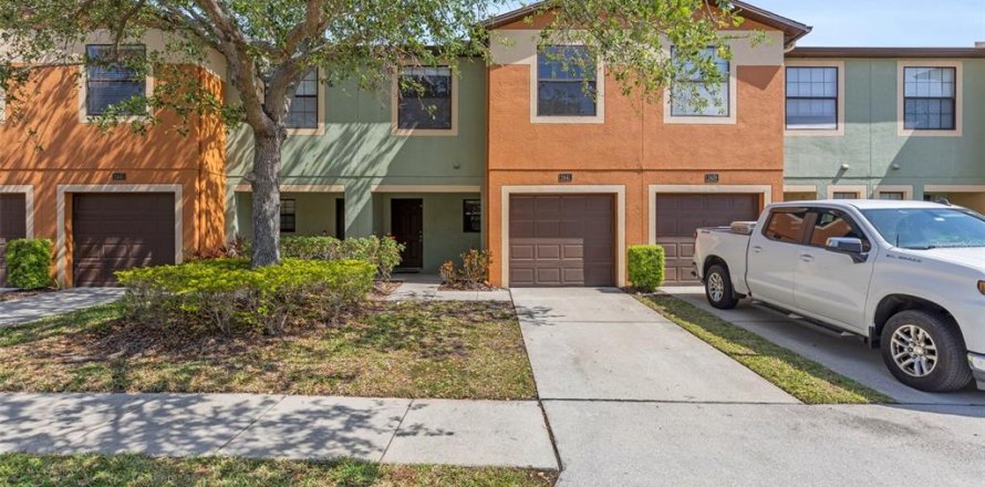 Townhouse in Brandon, Florida 3 bedrooms, 144.74 sq.m. № 1608431