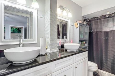 Townhouse in Winter Garden, Florida 2 bedrooms, 110.55 sq.m. № 1813422 - photo 7