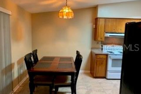 Apartamento en alquiler en Maitland, Florida, 2 dormitorios, 111.48 m2 № 2142452 - foto 2