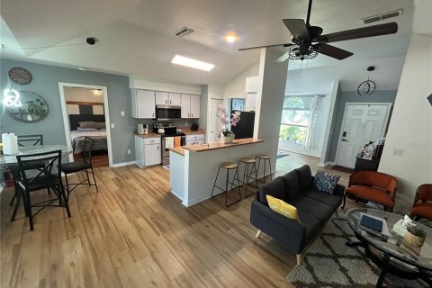 Casa en venta en Gainesville, Florida, 3 dormitorios, 125.6 m2 № 2428940 - foto 8