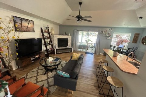 Casa en venta en Gainesville, Florida, 3 dormitorios, 125.6 m2 № 2428940 - foto 4