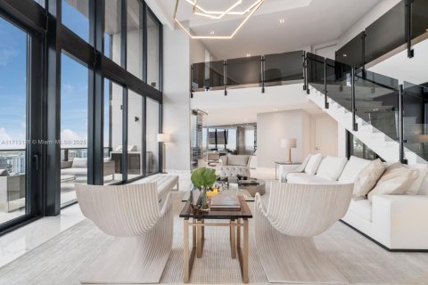 Copropriété à louer à Sunny Isles Beach, Floride: 2 chambres, 290.78 m2 № 1709462 - photo 2