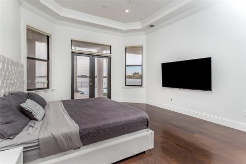 Casa en venta en Miramar, Florida, 5 dormitorios, 284.37 m2 № 1984323 - foto 24