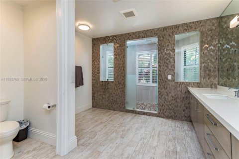 Casa en venta en Miramar, Florida, 5 dormitorios, 284.37 m2 № 1984323 - foto 27