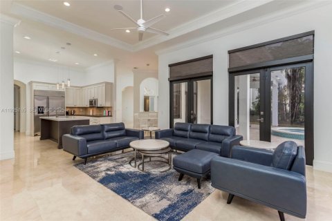 Casa en venta en Miramar, Florida, 5 dormitorios, 284.37 m2 № 1984323 - foto 10