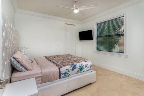 Casa en venta en Miramar, Florida, 5 dormitorios, 284.37 m2 № 1984323 - foto 30